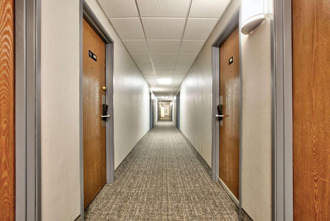 Hotel Super 8 By Wyndham Amarillo Extérieur photo