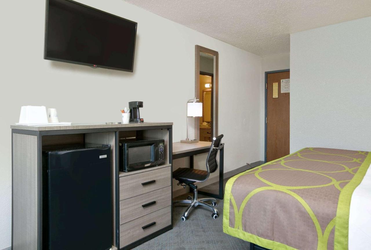Hotel Super 8 By Wyndham Amarillo Extérieur photo